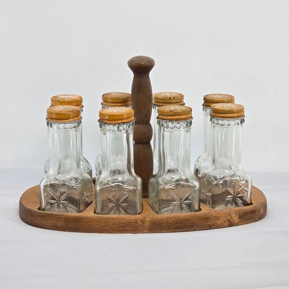 Vintage Wood Spice Rack 8 Glass Jars MCM Starburst Pattern Yellow Metal Lids